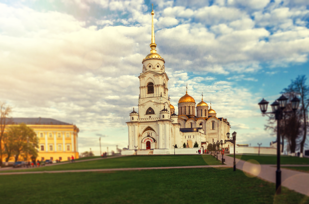 Premium Photo | Assumption church in vladimir town, russia. vladimir is a  popular touristis city from golden ring list of cities to visit.